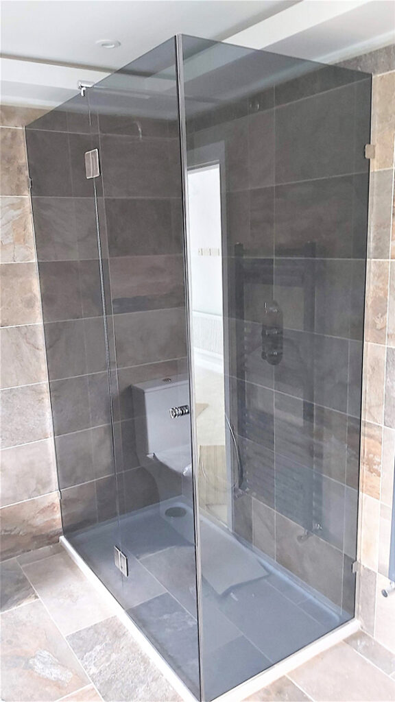 Tinted glass shower screen